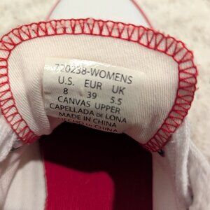 Levi's women's canvas sneakers